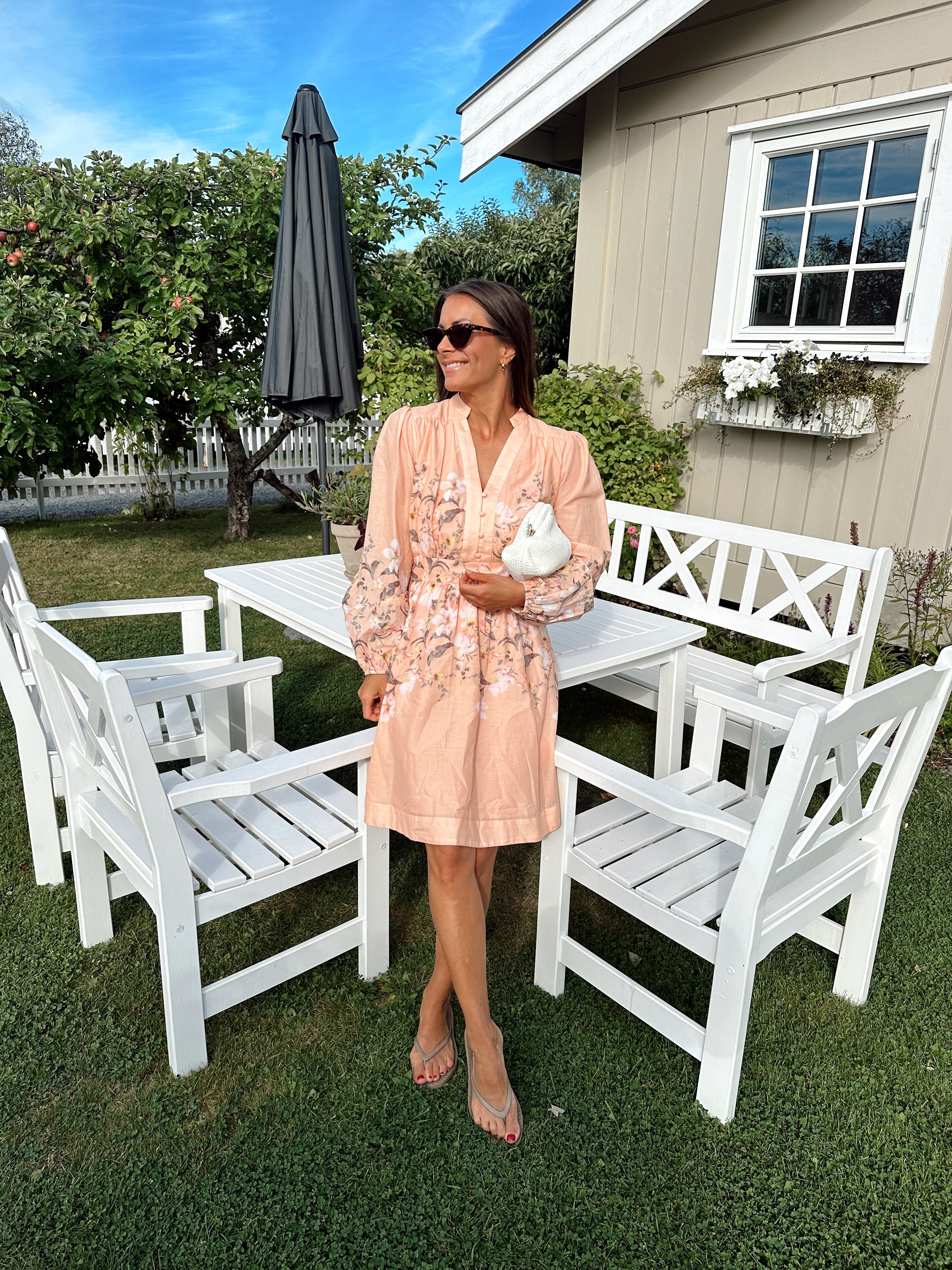 VIZANILA Short Dress - Peach Parfait